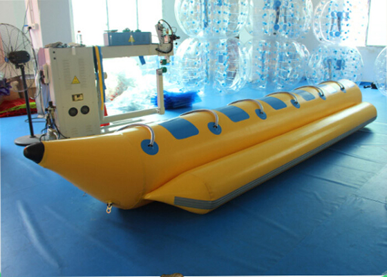China Handelsklasse-aufblasbares Bananen-Boot, aufblasbare See-Spielwaren für Sport fournisseur
