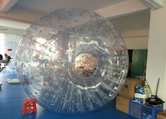 China Bedecken Sie aufblasbarer Zorb Ball-Fußball PVCs/TPU, riesiger Hamster-Ball für Menschen   mit Gras fournisseur