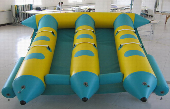 China Customed 6 Sitzer-aufblasbare Bananen-Boots-Fliegen-Fische für Explosions-Pool-Spielwaren fournisseur