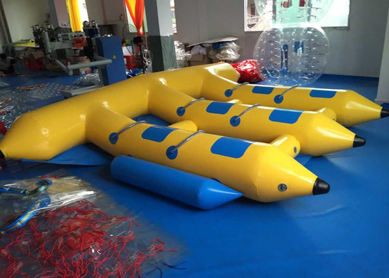 China Wasser-Spiel-aufblasbare Fliegen-Fischerboote, aufblasbares Bananen-Boot Towables fournisseur