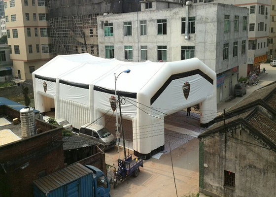 China Großer Notaufblasbares Zelt 25m x 15m mit Feuer-Beweis-Oxford-Stoff fournisseur