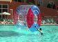 Bunte Hinterhof-Schwimmbad-aufblasbare Wasser-Rolle für Sportspiele fournisseur